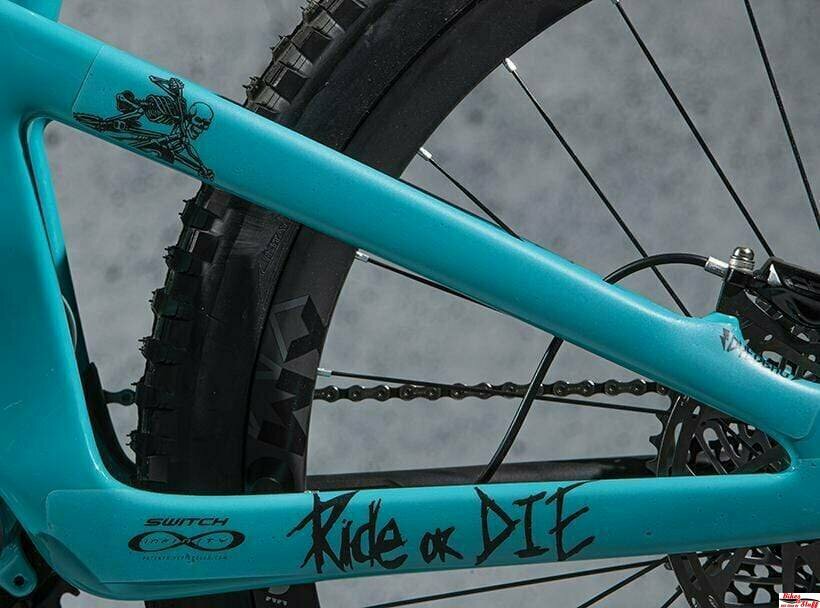 Dyedbro Ride Or Die Musta matta