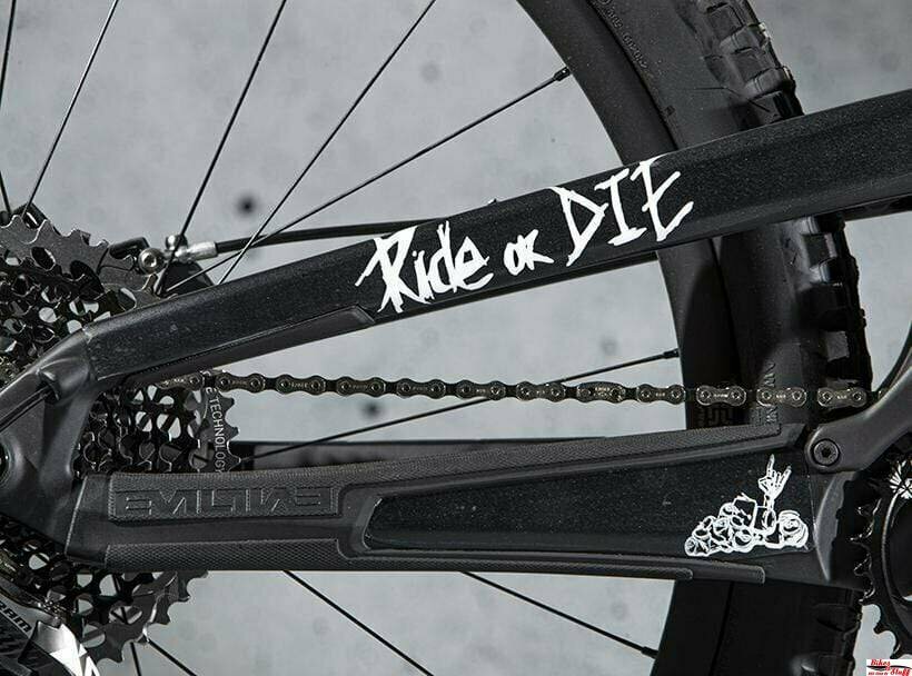 Dyedbro Ride Or Die Valkoinen matta