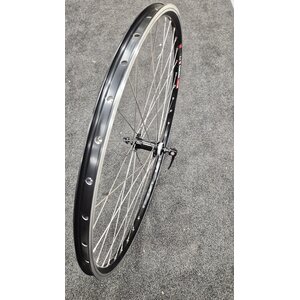 KÄSITYÖNÄ KASATTU etupyörä 28" 19-622, LEVYJARRU / VANNEJARRU