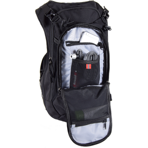 USWE Hyrdation Pack Patriot 15 BP - selkäpanssarilla höystetty juomareppu