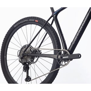 SAVE micro-suspension: Flex zones and directional carbon layup allow the rear triangle and seat tube to absorb shock for better traction, higher speeds and minimized fatigue, whether seated or standing. Go faster longer