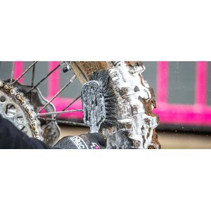 Muc-Off Drivetrain and tire brush